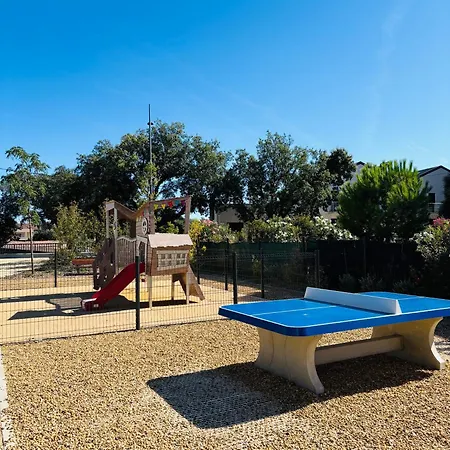 T2 Cabine, Terrasse Vue Piscine 公寓